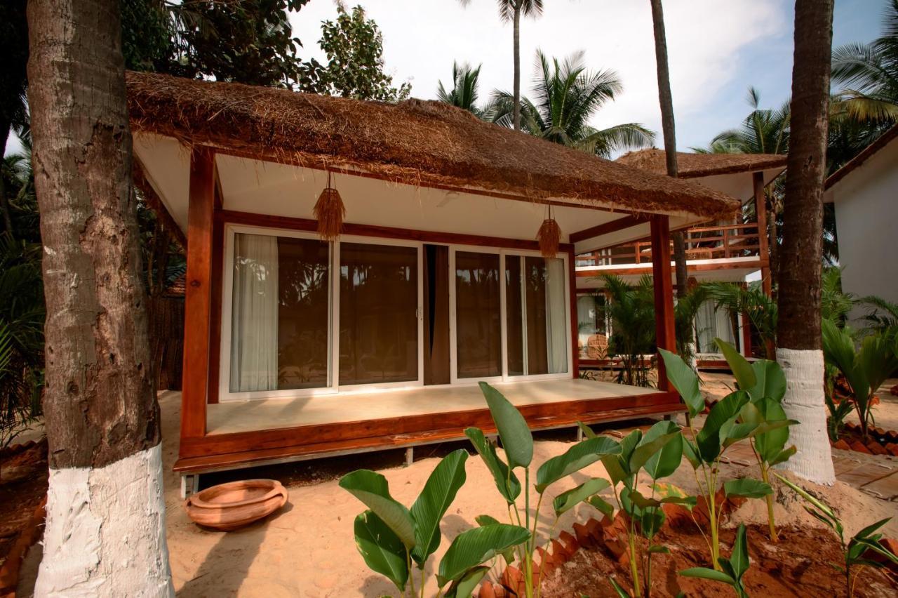 Thalassa Beach Boutique Resort Gamle Goa Eksteriør bilde