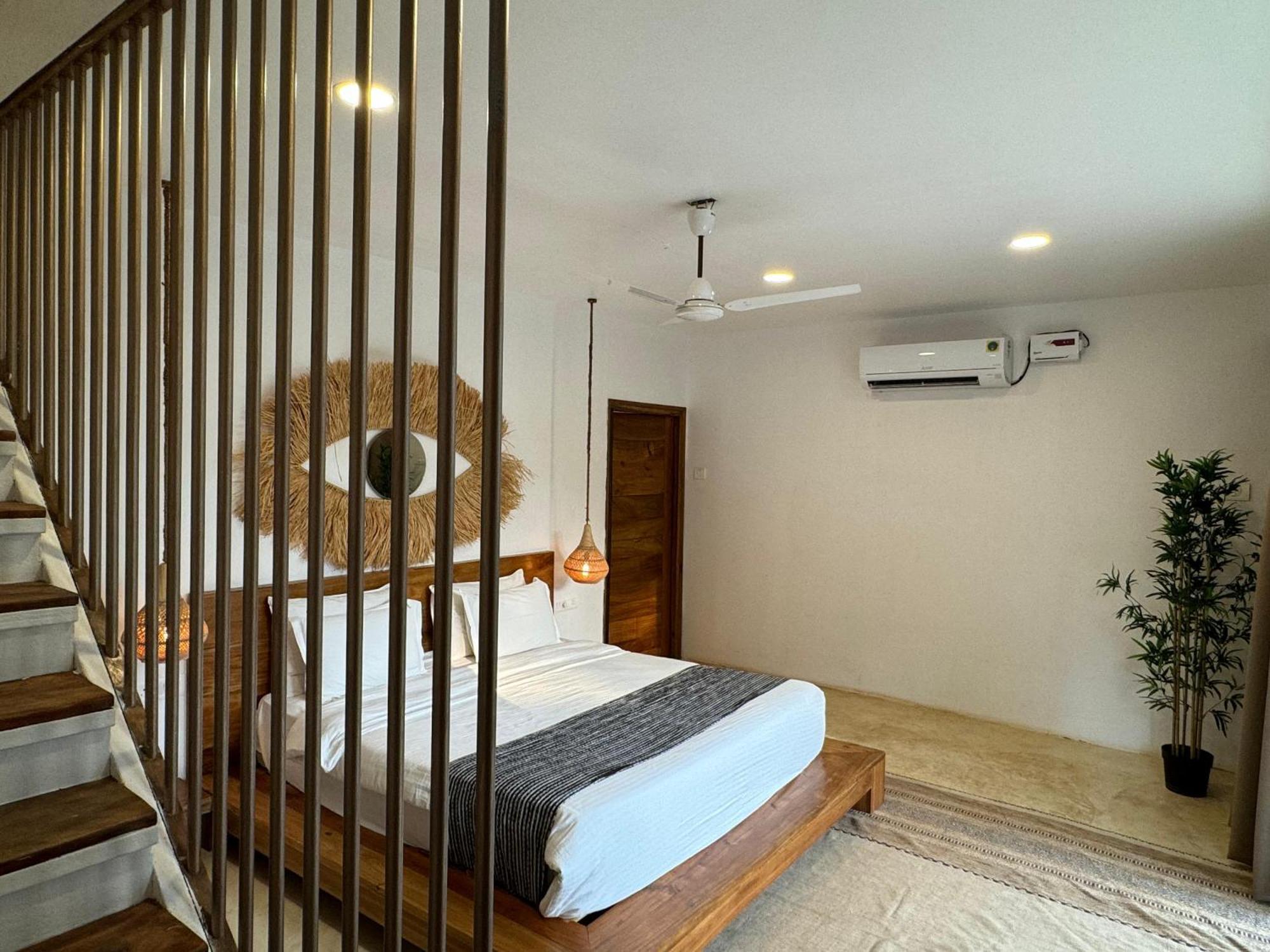 Thalassa Beach Boutique Resort Gamle Goa Eksteriør bilde