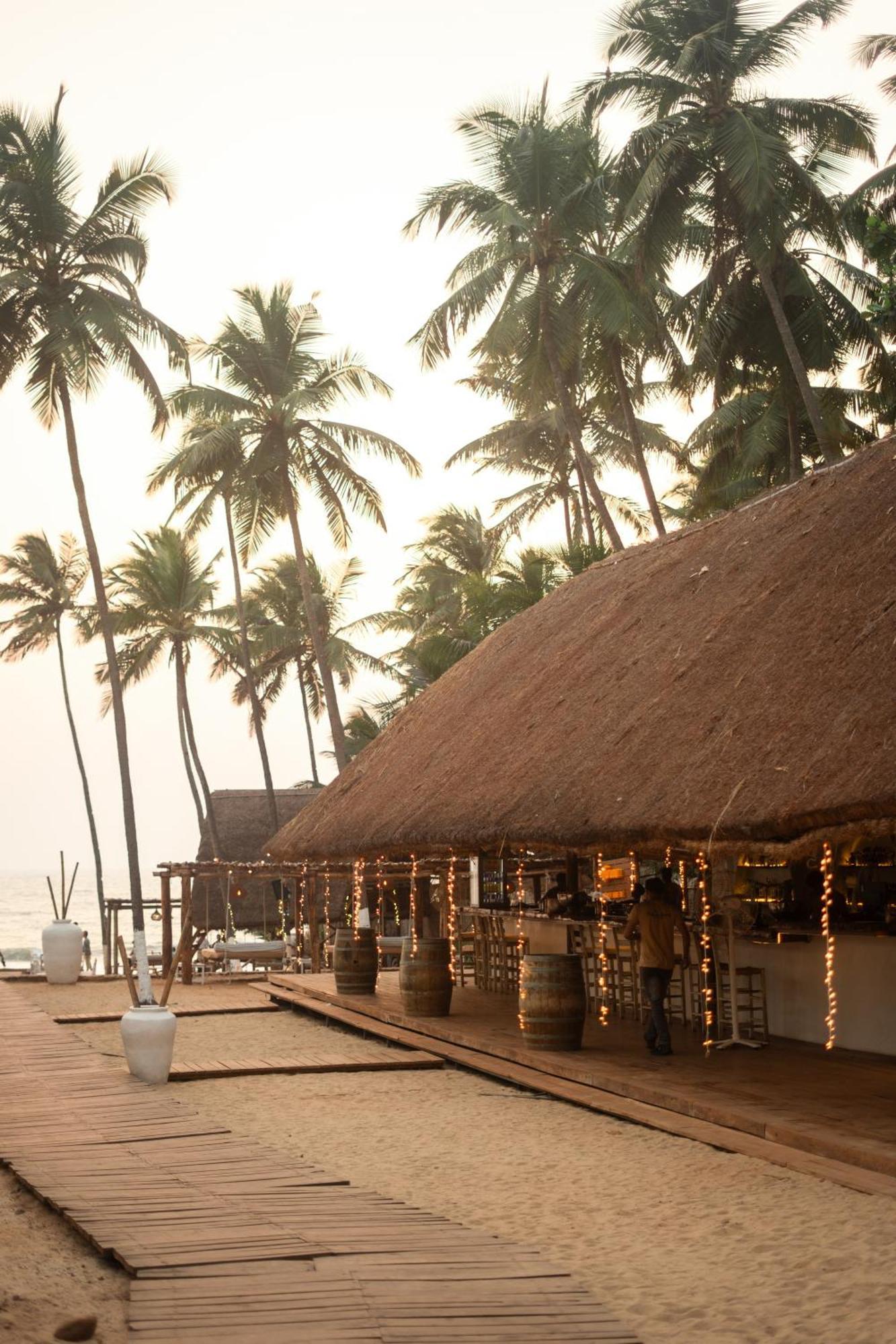 Thalassa Beach Boutique Resort Gamle Goa Eksteriør bilde